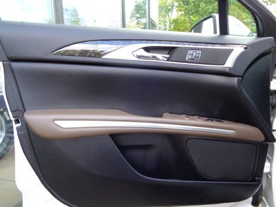 2016 Lincoln MKZ Base