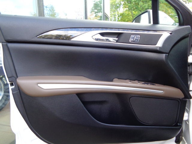 2016 Lincoln MKZ Base