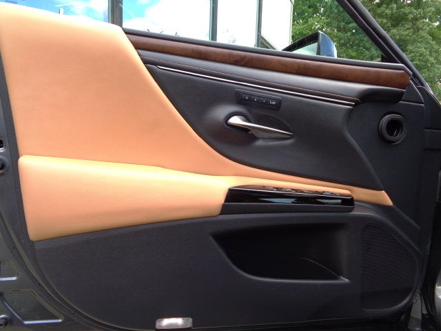 2022 Lexus ES 350