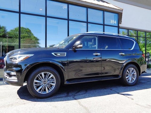 2024 INFINITI QX80 LUXE