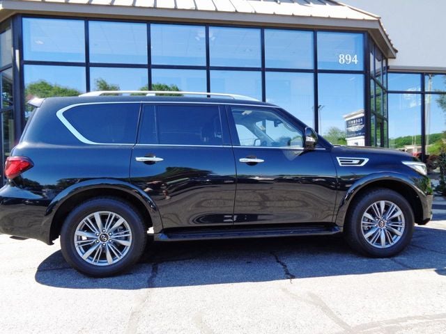 2024 INFINITI QX80 LUXE