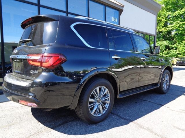 2024 INFINITI QX80 LUXE
