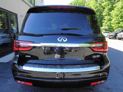 2024 INFINITI QX80 LUXE