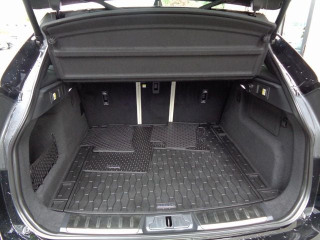 2024 Jaguar F-PACE P400 R-Dynamic S