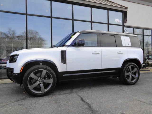 2023 Land Rover Defender 110 V8
