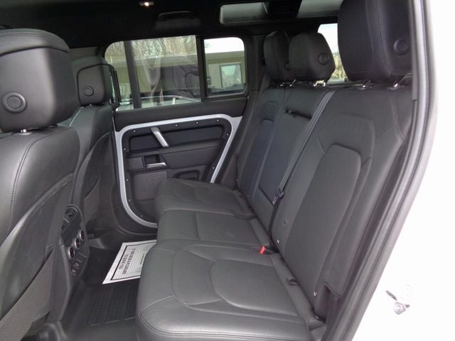 2023 Land Rover Defender 110 V8