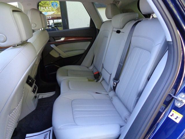 2022 Audi Q5 45 S line Premium quattro
