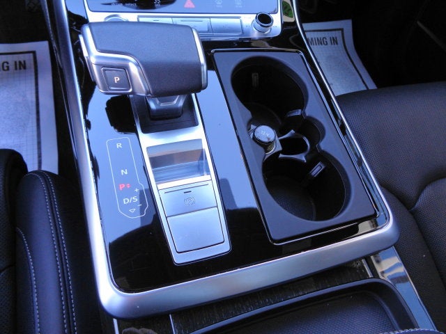 2025 Audi Q7 55 Prestige quattro