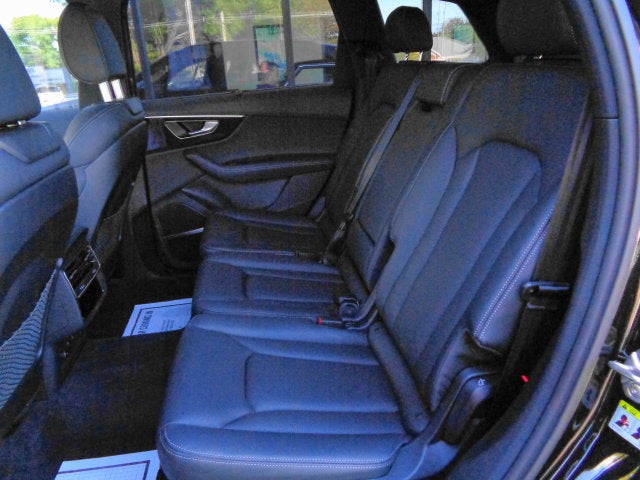 2025 Audi Q7 55 Prestige quattro