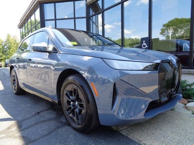 2026 BMW iX xDrive60