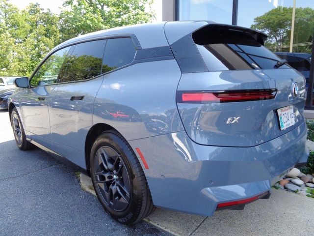 2026 BMW iX xDrive60