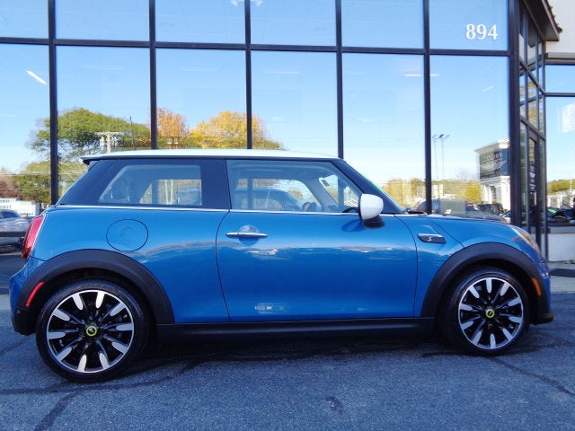 2023 MINI Cooper SE Electric Signature