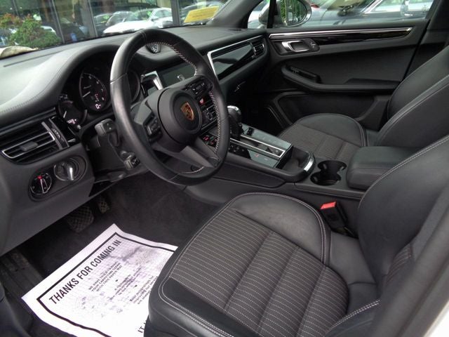 2024 Porsche Macan T