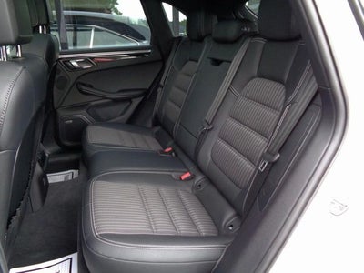 2024 Porsche Macan T