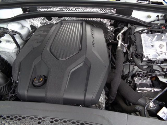 2024 Porsche Macan T