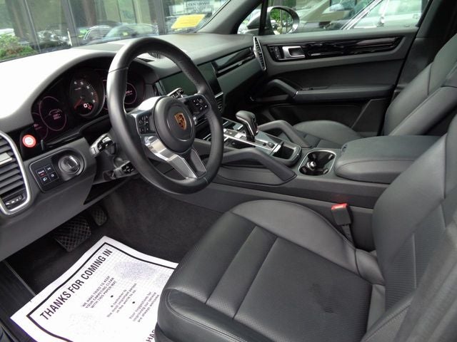 2022 Porsche Cayenne Base