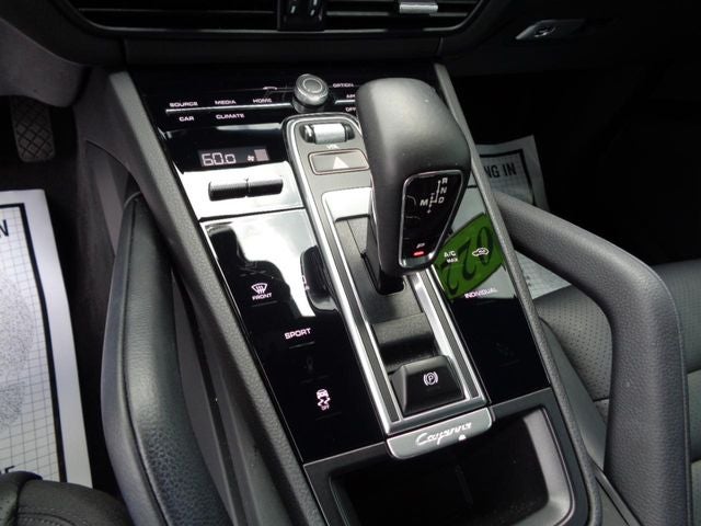 2022 Porsche Cayenne Base