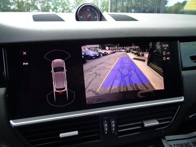 2022 Porsche Cayenne Base