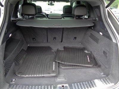 2022 Porsche Cayenne Base