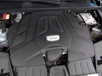 2022 Porsche Cayenne Base
