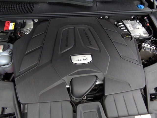2022 Porsche Cayenne Base