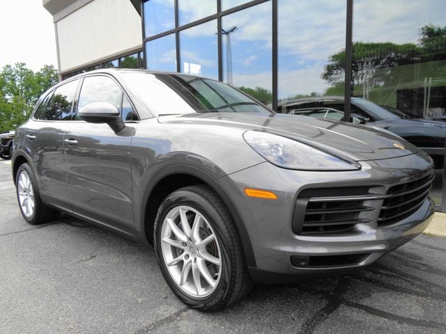 2022 Porsche Cayenne Base