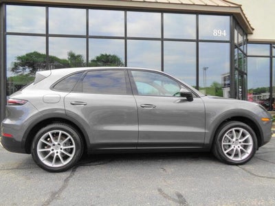 2022 Porsche Cayenne Base