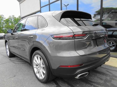 2022 Porsche Cayenne Base