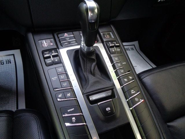 2015 Porsche Macan S