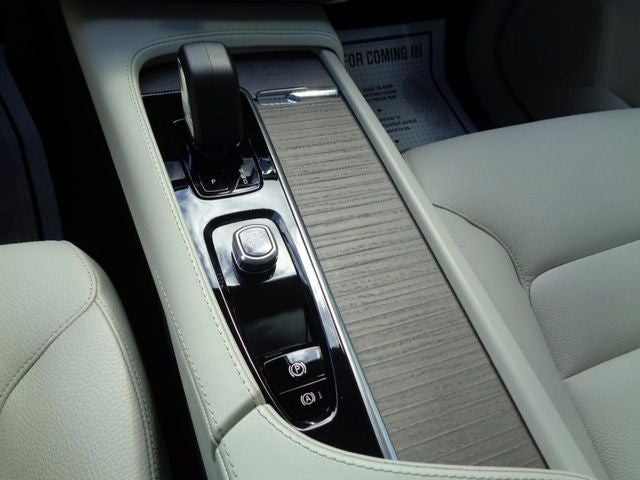 2023 Volvo XC90 B6 Plus 7-Seater
