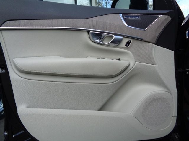 2023 Volvo XC90 B6 Plus 7-Seater